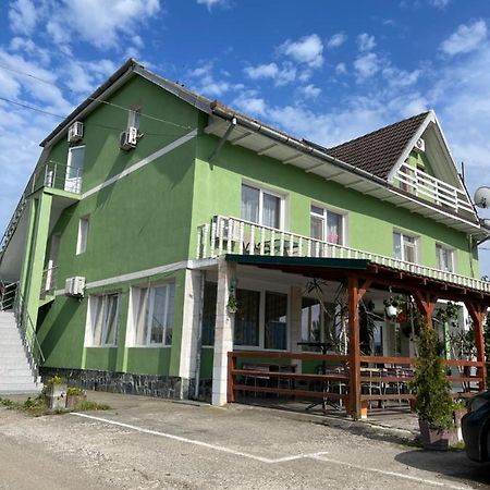 Pensiunea Simina Caransebeş Exterior foto